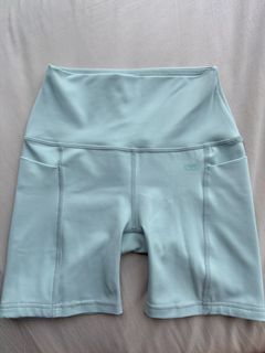 (Category: ) located in . Submitted by onapolar0iddreamm (Listing ID 1464440895, Image 1). Description: .
