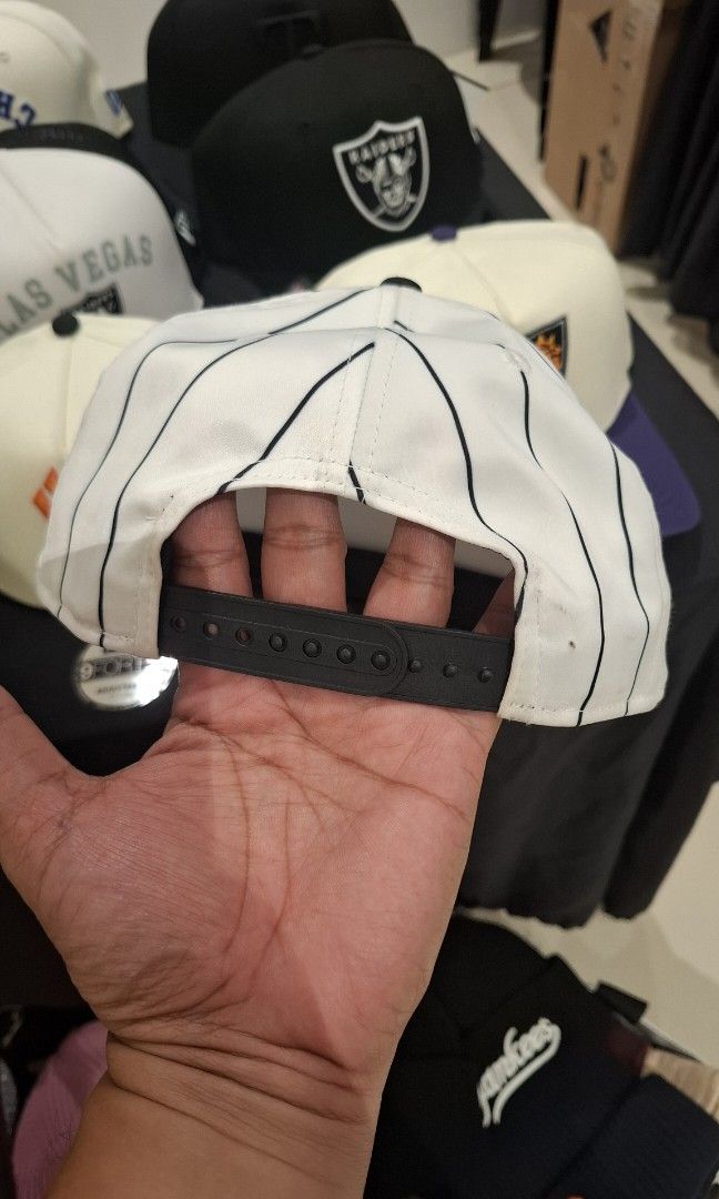 Chicago Bulls pin stripe (Category: Caps & Hats) located in Manila. Submitted by sneakerhivemnl (Listing ID 1464409903, Image 3). Description: New era x Chicago Bulls pin stripe Brandnew | Legit | Below srp Location: Paco Manila Store pick up| Lalamove | LBC COP.