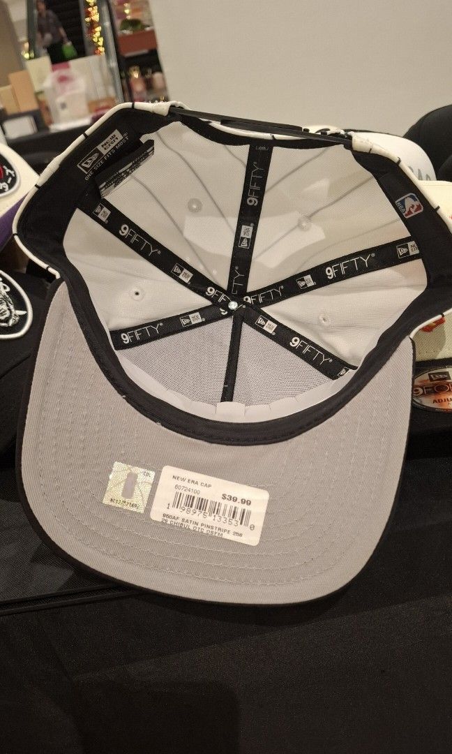 Chicago Bulls pin stripe (Category: Caps & Hats) located in Manila. Submitted by sneakerhivemnl (Listing ID 1464409903, Image 2). Description: New era x Chicago Bulls pin stripe Brandnew | Legit | Below srp Location: Paco Manila Store pick up| Lalamove | LBC COP.