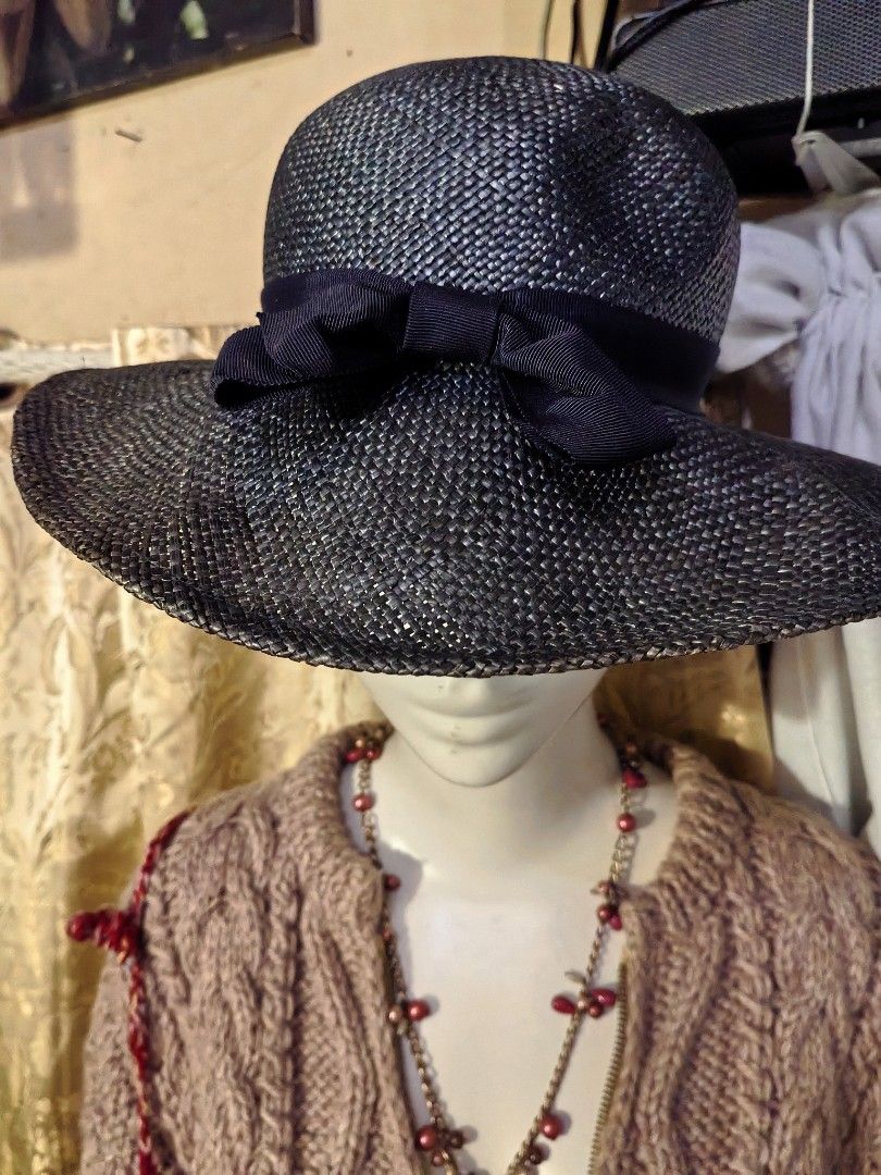 Chiyoda Chapeaux Rattan (Category: Hats & Beanies) located in Manila. Submitted by luckycharm_215 (Listing ID 1464489864, Image 1). Description: New Japan.