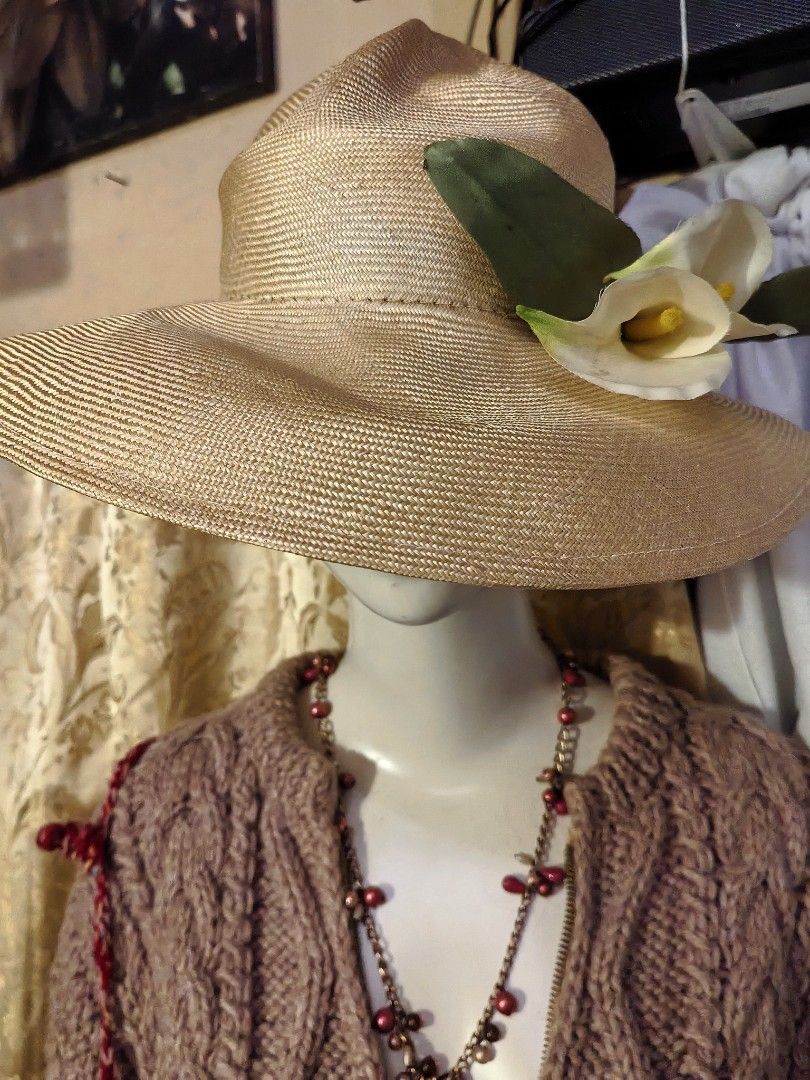 Chiyoda Chapeaux Rattan Hat (Category: Hats & Beanies) located in Manila. Submitted by luckycharm_215 (Listing ID 1464490784, Image 1). Description: New Japan.