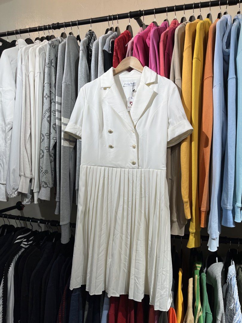Christian Dior (Category: Dresses) located in Lucban. Submitted by rep.rznt (Listing ID 1464396493, Image 1). Description: Dimes: 22 width, 35 width.