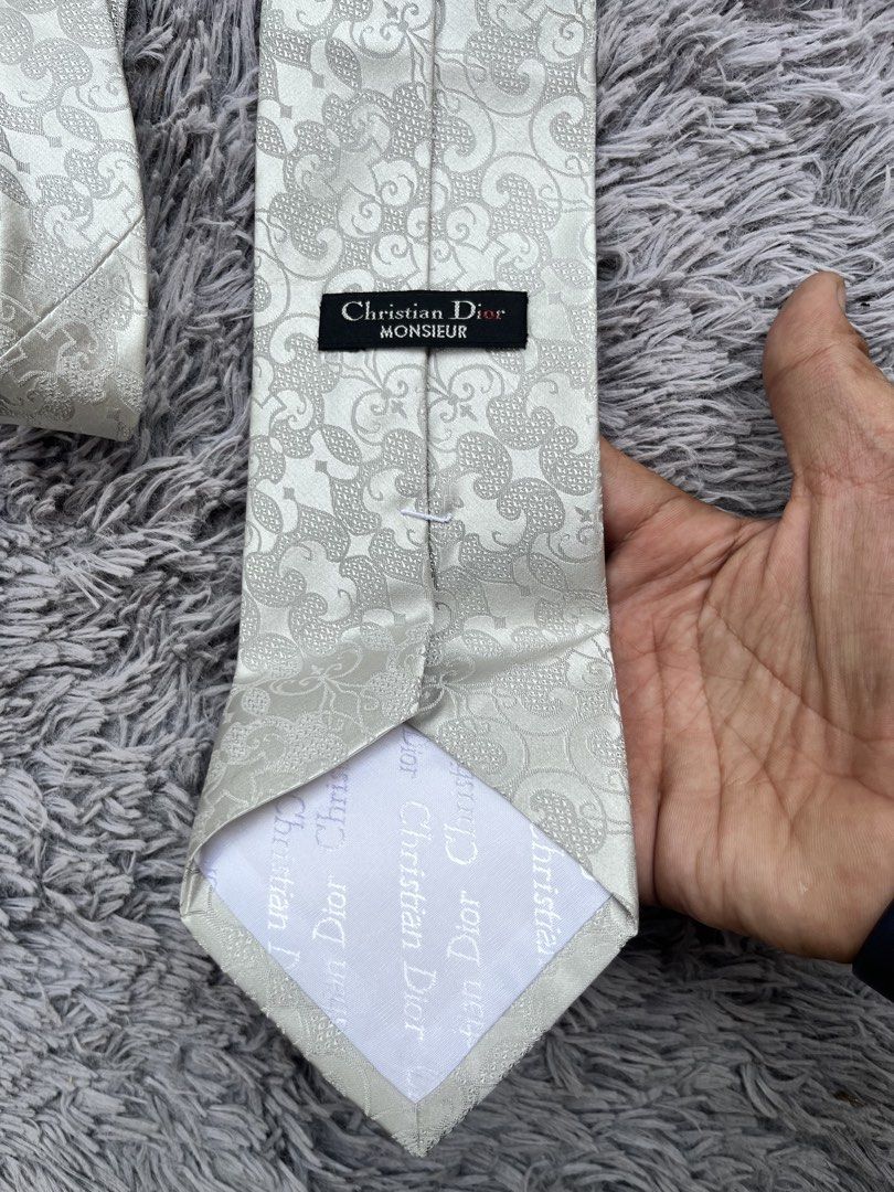 CHRISTIAN DIOR NECKTIE (Category: Luxury Apparel) located in Dipolog. Submitted by janja2002 (Listing ID 1464408765, Image 3). Description: GOOD AS BRANDNEW GALING JAPAN SURPLUS.