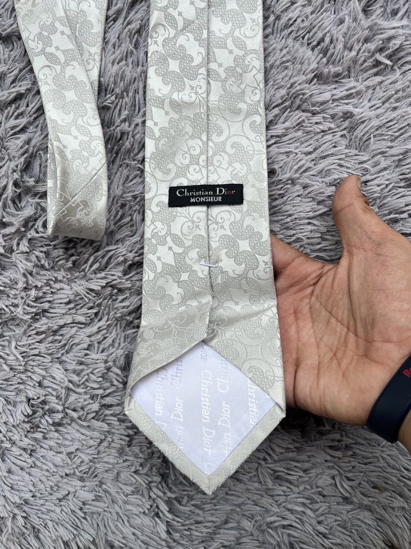 CHRISTIAN DIOR NECKTIE (Category: Luxury Apparel) located in Dipolog. Submitted by janja2002 (Listing ID 1464408765, Image 2). Description: GOOD AS BRANDNEW GALING JAPAN SURPLUS.