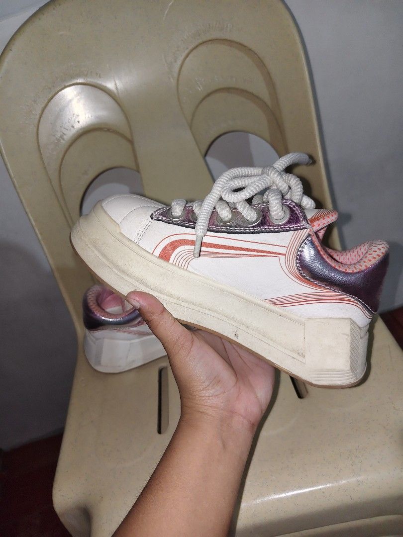 Chunky shoes (Category: Looking For) located in Lubao. Submitted by marielsm (Listing ID 1464518708, Image 3). Description: Chunky shoes for women on sale📍 Used but not abuse Size 36-37 pwede Good as new walang bakbak punasan lang pwede mo na suotin..