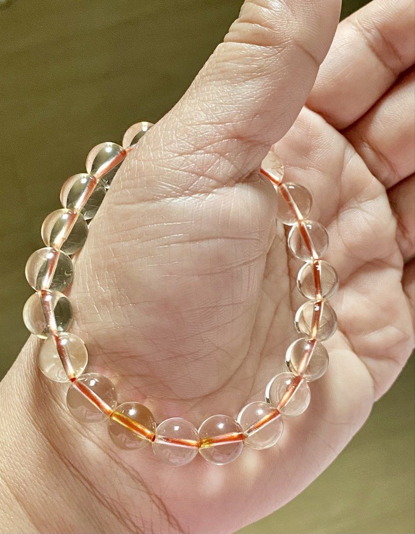 Clear Citrine Bracelet (Category: Bracelets) located in Pasig City. Submitted by talaversify (Listing ID 1464401962, Image 1). Description: Semi-precious stone: Clear Citrine Stone size: 9mm Wrist size: 16cm 💠 Natural stone 💠.