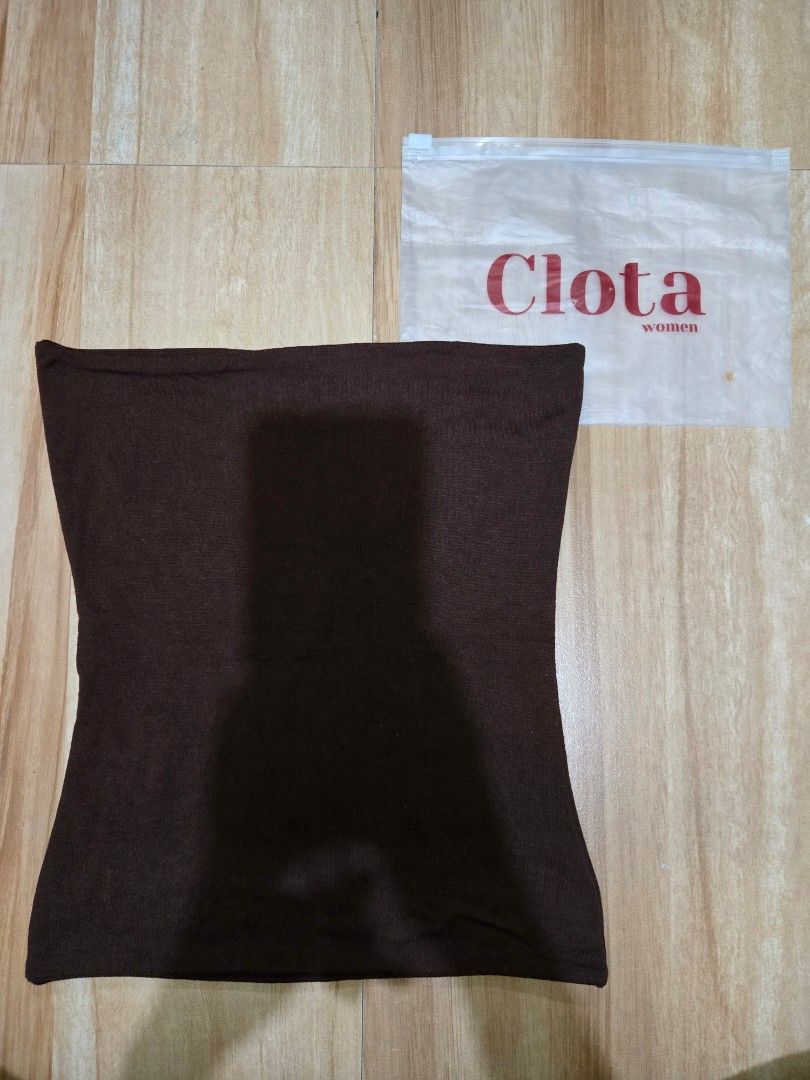 CLOTA DOUBLE LINING TUBE TOP (CHOCO BROWN) (Category: Others Tops) located in Balanga. Submitted by ms.parkfilter (Listing ID 1464451557, Image 1). Description: CLOTA DOUBLE LINING TUBE TOP (CHOCO BROWN) XS on tag No issue No when worn photo Color rate is 10/10, not faded.