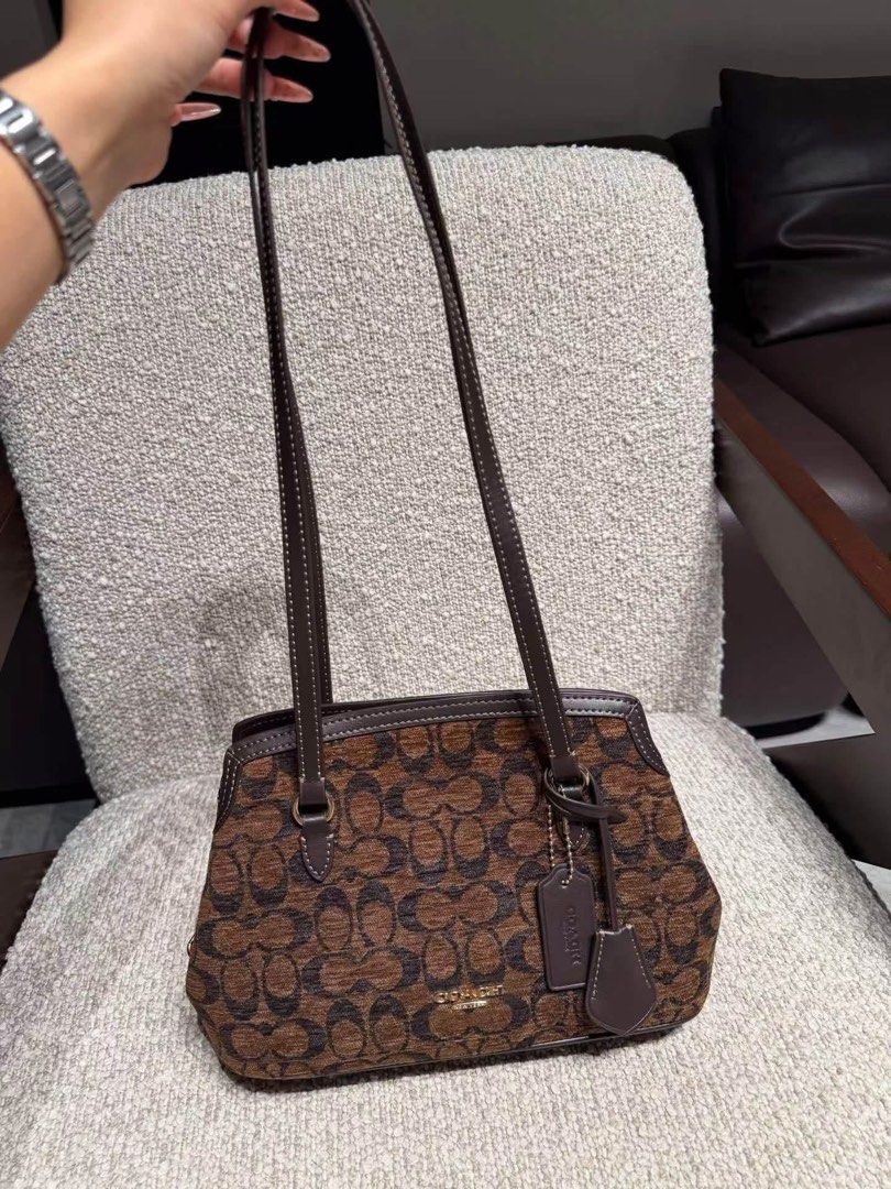 Coach Elise Shoulder Bag (Category: Shoulder Bags) located in Manila. Submitted by btdcbagtrendsdcapul.2 (Listing ID 1464501663, Image 1). Description: Inclusion: Tag, Carecard, Paper Bag, Dustbag, Limited stocks only 📩 Dm for inquiries .