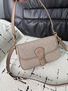 (Category: ) located in . Submitted by amazebags (Listing ID 1464504947, Image 1). Description: .