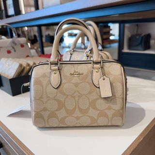 （分類：）位於 。 由 chiikawa.coach0902 提交（商品編號 1464486642，圖片 1）。簡介： 。