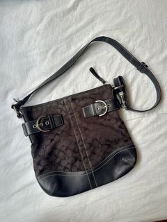 (Category: ) located in . Submitted by preloved7722 (Listing ID 1464392136, Image 1). Description: .