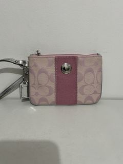 (Category: ) located in . Submitted by enchanteboutique (Listing ID 1464480352, Image 1). Description: .