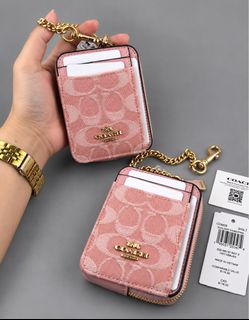 (Category: ) located in . Submitted by pinkykeenshop (Listing ID 1464555705, Image 1). Description: .