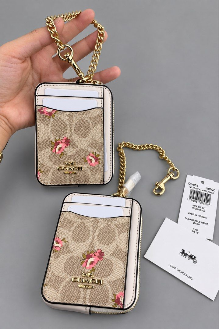 Coach Zip Card Case Wallet (Category: Wallets & Card holders) located in Binan City. Submitted by pinkykeenshop (Listing ID 1464555920, Image 1). Description: .