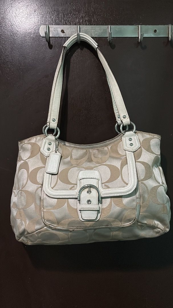 Coaching and guessing fs (Category: Tote Bags) located in Caloocan City. Submitted by zarafindss_24 (Listing ID 1464378047, Image 3). Description: FS: Kotshinta & Guessing bags👜✨ Price range: ₱650 - ₱2,500 Please manage your expectations as some of the bags are pre-owned and some are ukay. Some bags may also have minor issues/defects. PM me for more details, photos, or questions.💗 Serious buyers only, please. Thank you! 🫶.