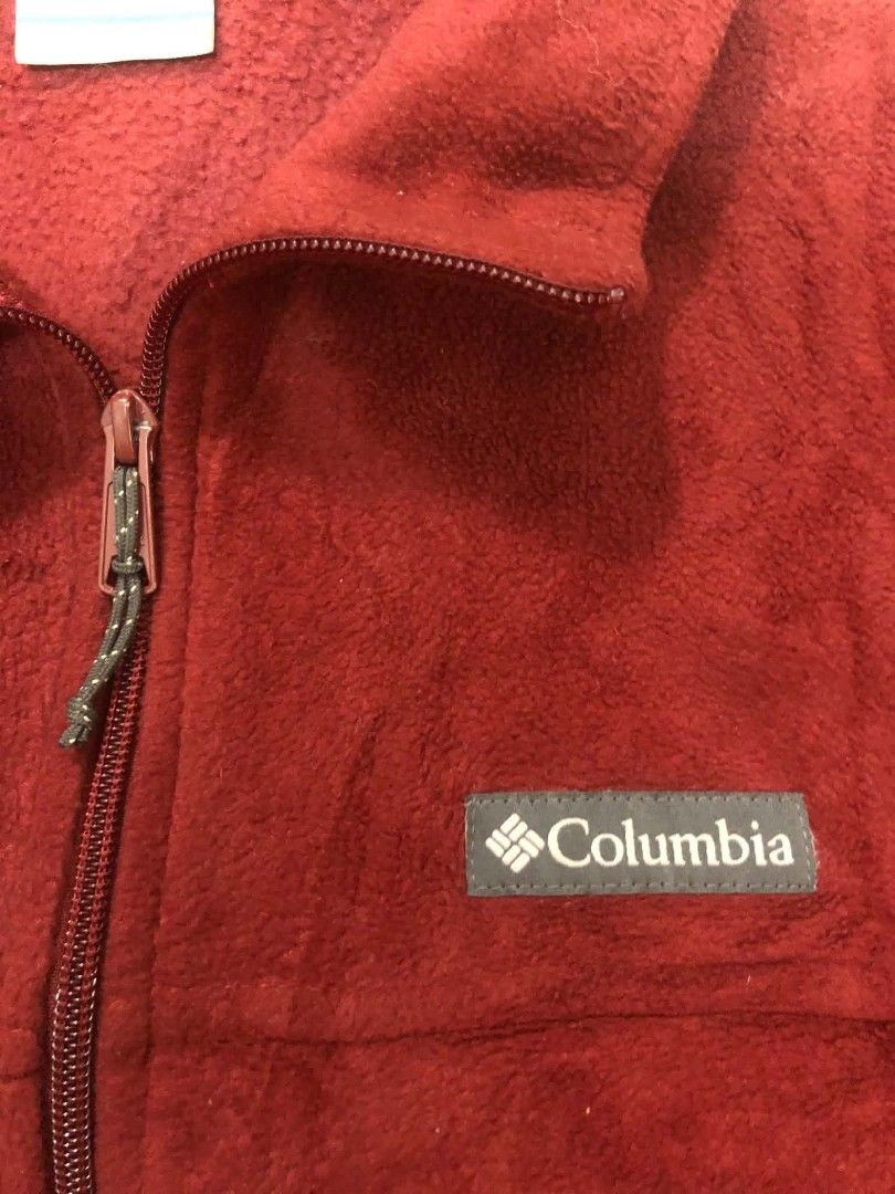 Columbia Full Zip Fleece Jacket (Category: Coats, Jackets and Outerwear) located in Daraga. Submitted by arkhoholic (Listing ID 1464460975, Image 3). Description: as new condition large 22x29.