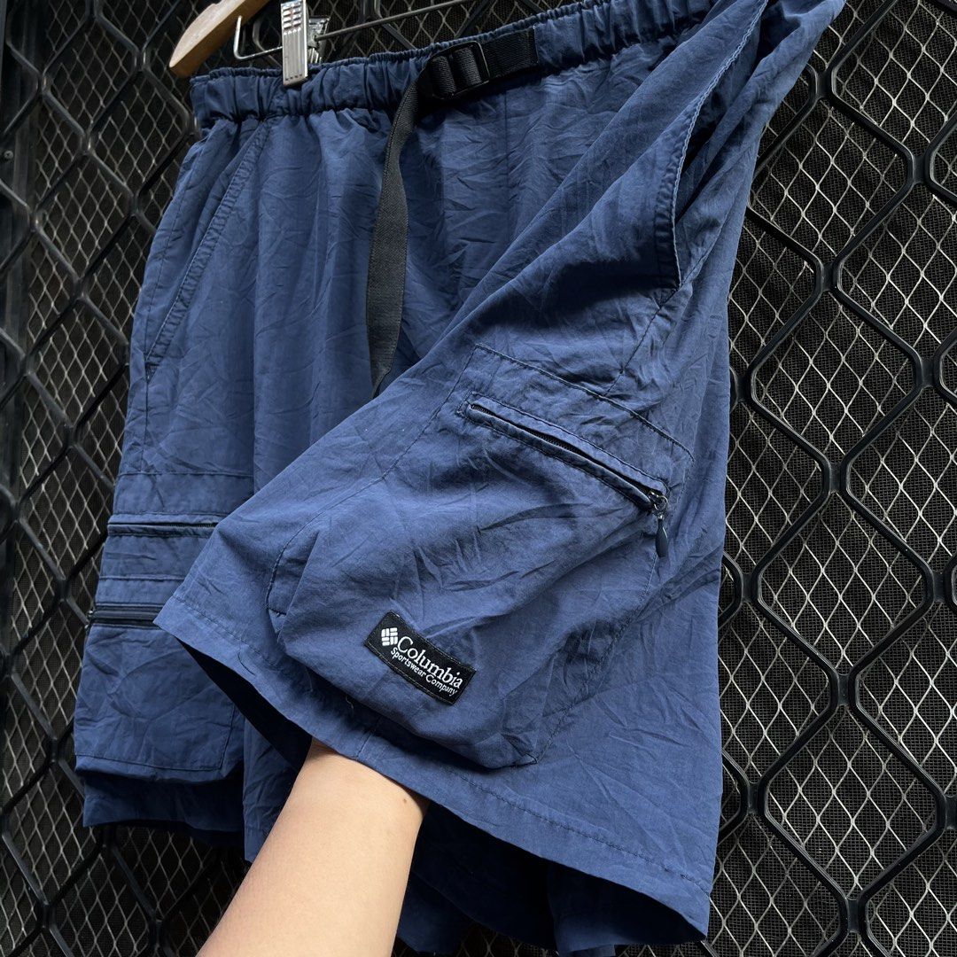 Columbia nylon cargo short (Category: Activewear) located in Taguig. Submitted by scoutandloots (Listing ID 1464446489, Image 3). Description: Columbia nylon cargo short • Size: M womens fits L • waistline: 15” scratchable • length: 16.5” • leg opening: 13”.