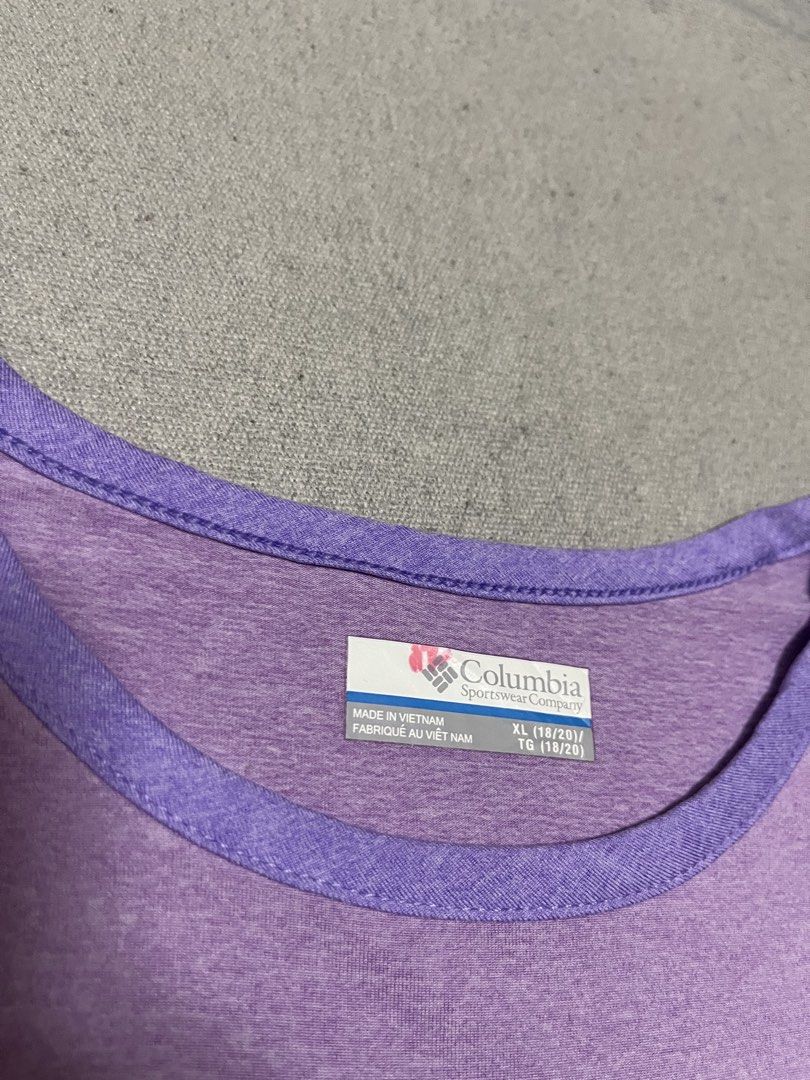 Columbia Sportswear Longsleeves (Category: Coats, Jackets and Outerwear) located in Bulacan. Submitted by sanjisthrift (Listing ID 1464489863, Image 3). Description: Size Small Width 18.5 Length 23 Good Condition 9/10 Stains.