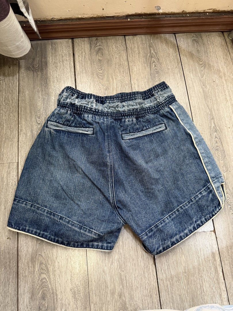 Conjure Denim Boxing Shorts (Category: Shorts) located in Legazpi City. Submitted by thefelicitythriftwear (Listing ID 1464436927, Image 3). Description: CONJURE Denim Boxing shorts Size Large on tag Waistline size 32-38 Length 19 Leghole 13 Excellent Condition Color Rate 9.8/10 No Issue ₱1,680 Disclaimer: This Item of clothing is not affiliated with any of the brands posted or mentioned in this account. All copyright and trademarks are reserved 