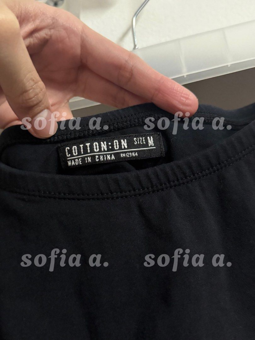 Cotton On Black Off Shoulder Blouse Size M (Category: Blouses) located in Quezon City. Submitted by nnimako (Listing ID 1464416087, Image 2). Description: Size: M Width: 14.7in/37.5cm Length: 14.5in/37cm.