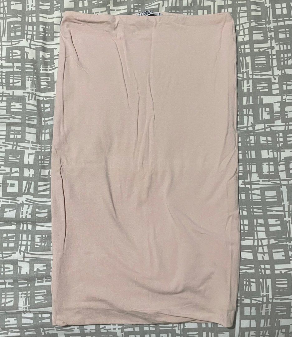 Cotton On Light Pink Skirt (Category: Skirts) located in Paranaque City. Submitted by preloveeed890 (Listing ID 1464376936, Image 2). Description: .