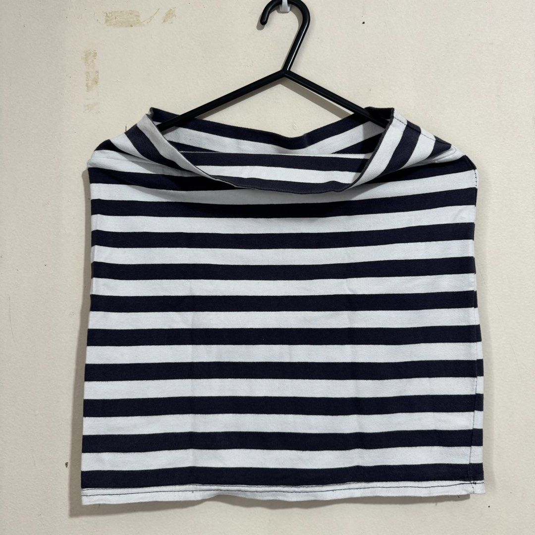 Cotton On Navy Stripe Skirt/Top (Category: Skirts) located in Licab. Submitted by imvincentleo (Listing ID 1464436021, Image 1). Description: .
