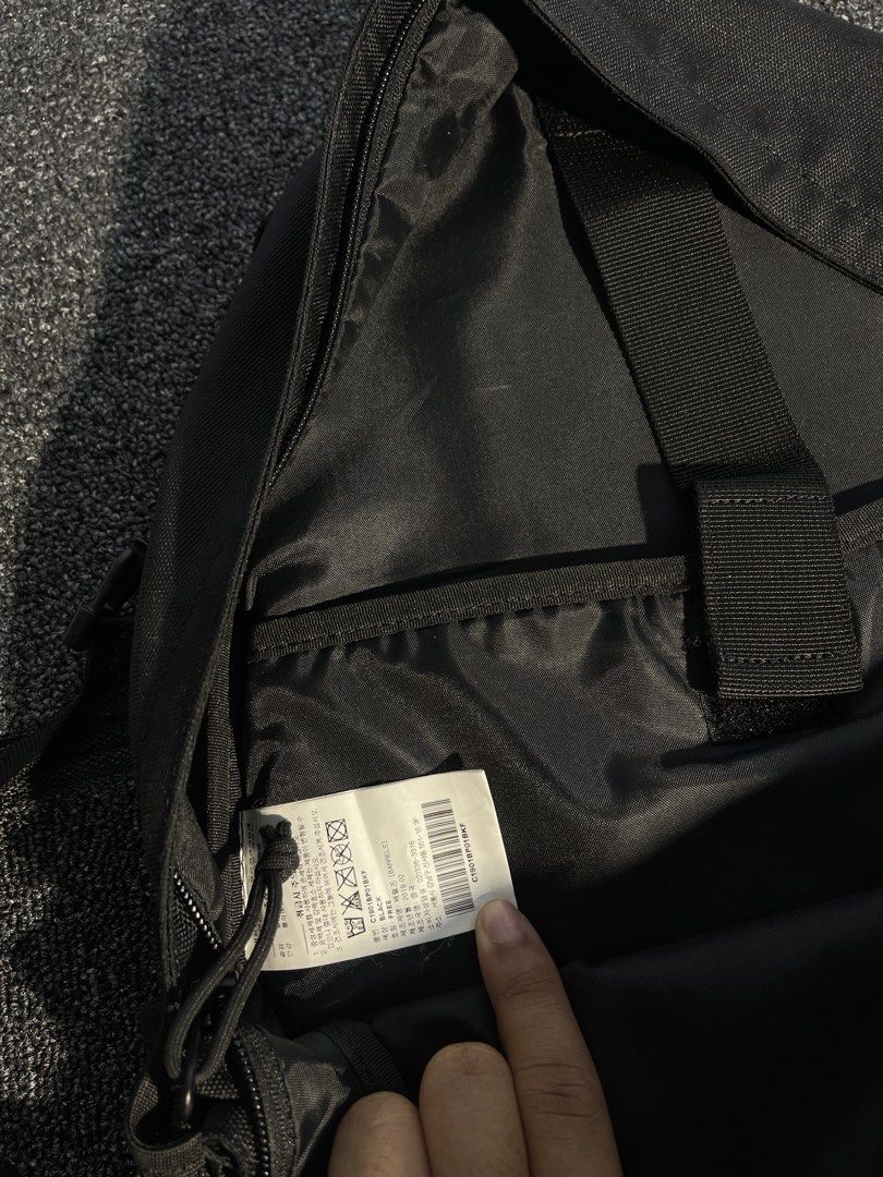 Covernat Backpack (Category: Backpacks) located in Iloilo. Submitted by fast_flips_ilo (Listing ID 1464389468, Image 3). Description: Excellent condition .