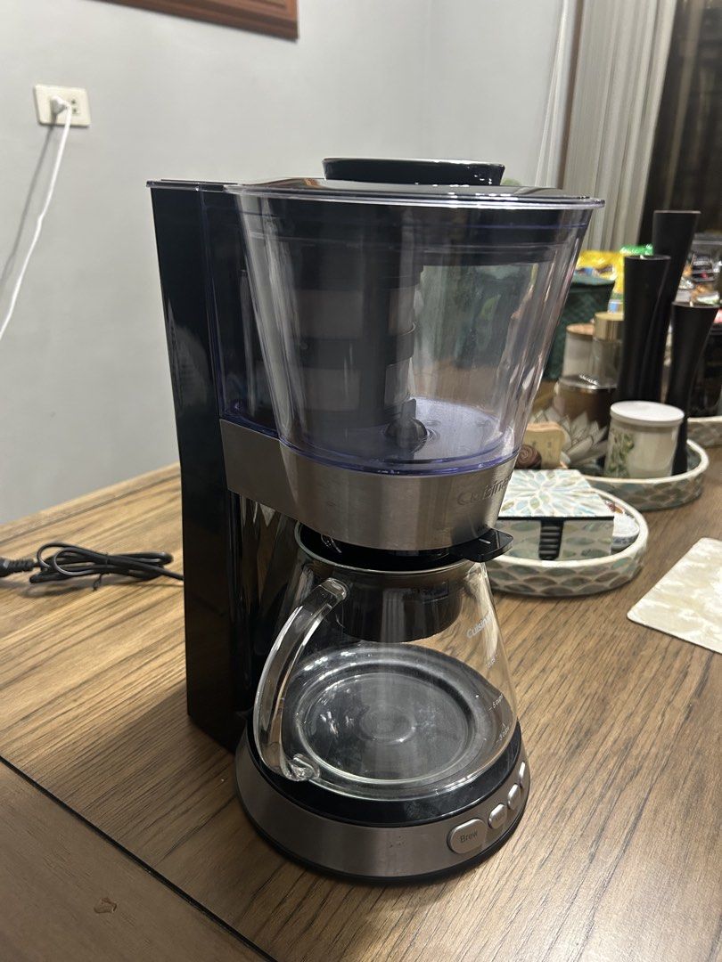 Cuisinart DCB-10 Automatic Cold Brew Coffee Maker (Category: Coffee Machines & Makers) located in Quezon City. Submitted by clevertiger-dbf8 (Listing ID 1464387000, Image 2). Description: RFS - clearing out items from the kitchen Original price 11,995 negotiable.