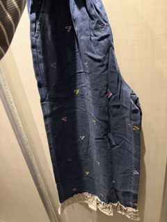 (Category: ) located in . Submitted by ynn__ (Listing ID 1464502143, Image 1). Description: .