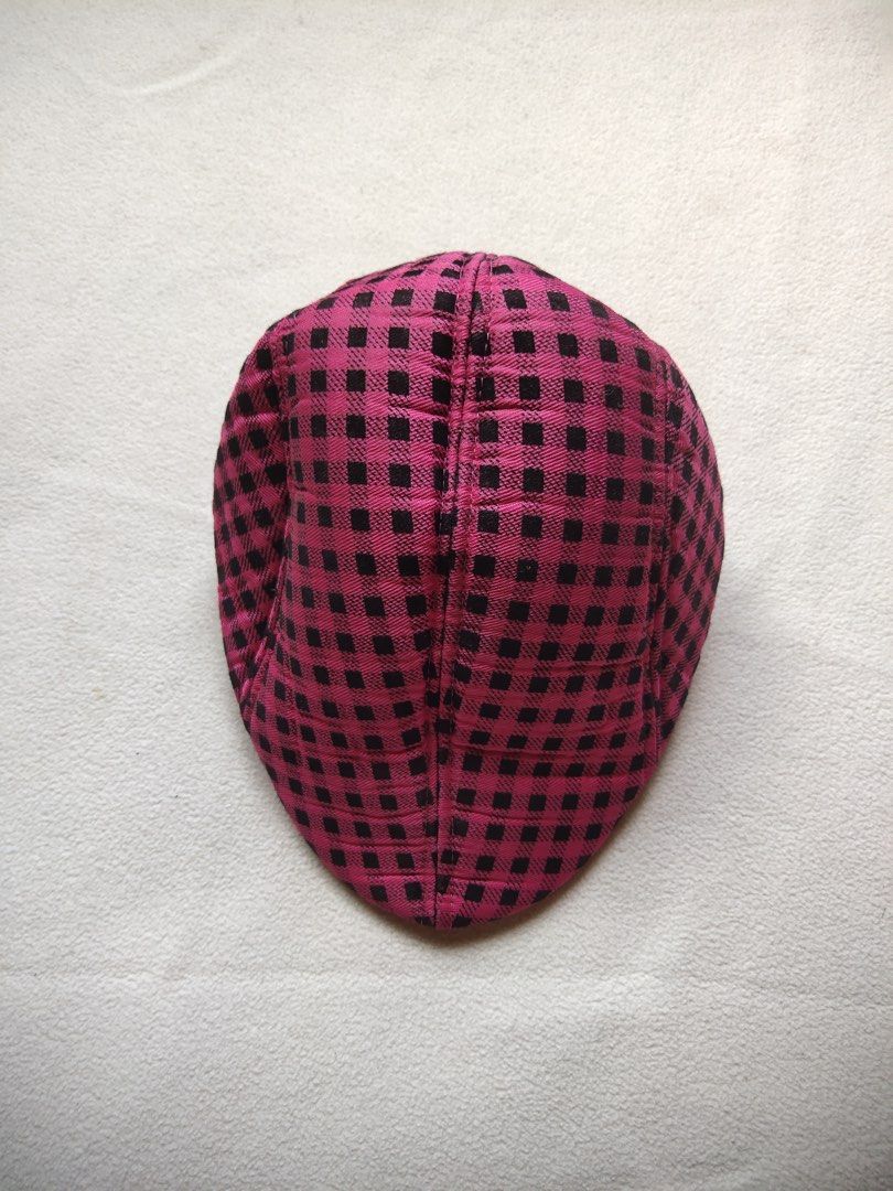 Cute Pink Plaid Flat Cap Hat (Category: Hats & Beanies) located in Caloocan City. Submitted by angelinee123 (Listing ID 1464421428, Image 3). Description: •Payment methods: Gcash (item price + sf) • Payment first policy • Delivery option: - J&t delivery : 2-3 days depends on loc - Lalamove: same day delivery - meetup: 5th avenue lrt station only (cod avail).