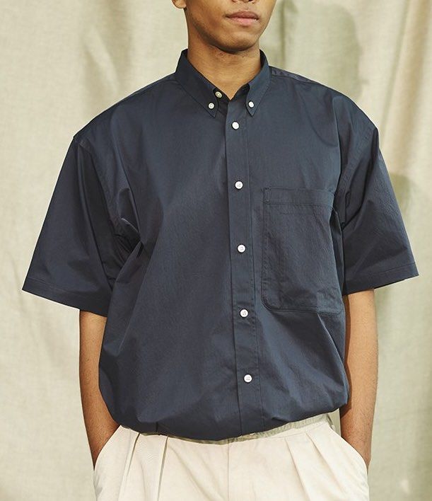 DAIWA PIER39 Tech BD S/S shirt （分類：T-shirt、恤衫、有領衫）位於 Hong Kong。 由 cityboys_style 提交（商品編號 1464509927，圖片 1）。簡介： Oversized S碼Grey 90%new。