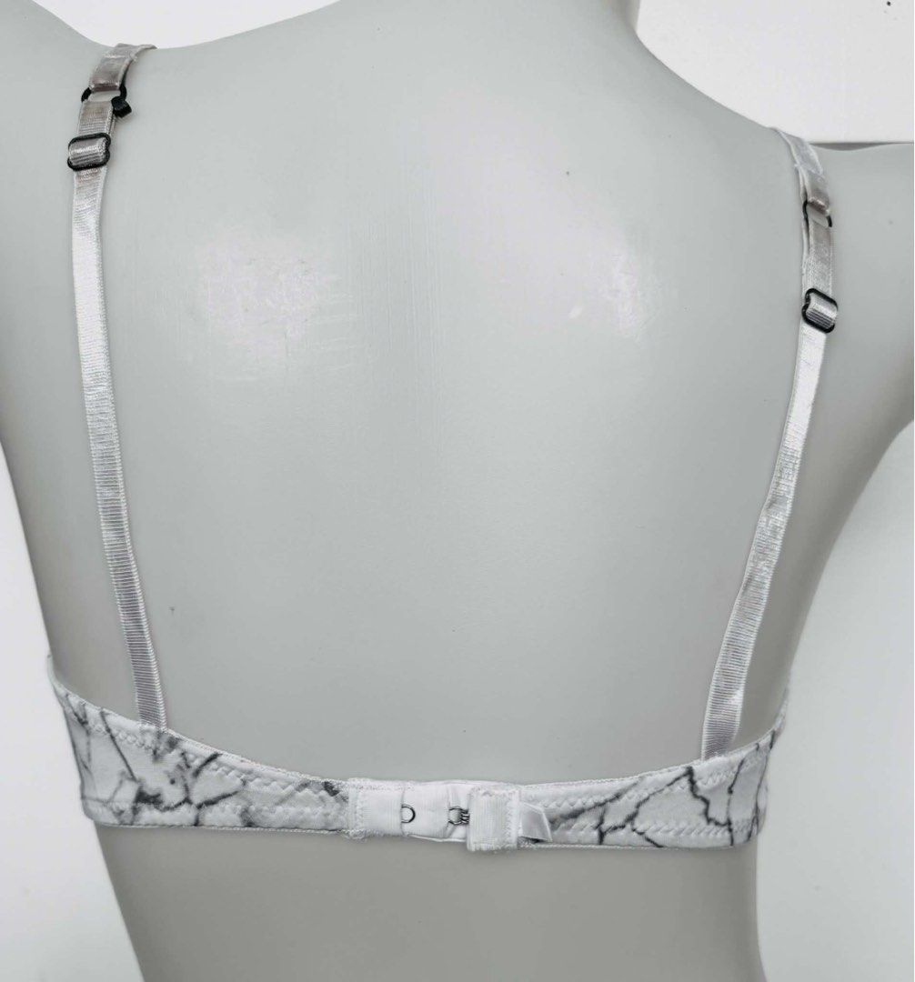 danskin bra nonwire 32A (Category: Undergarments & Loungewear) located in San Jose. Submitted by 99ners (Listing ID 1464468179, Image 2). Description: .