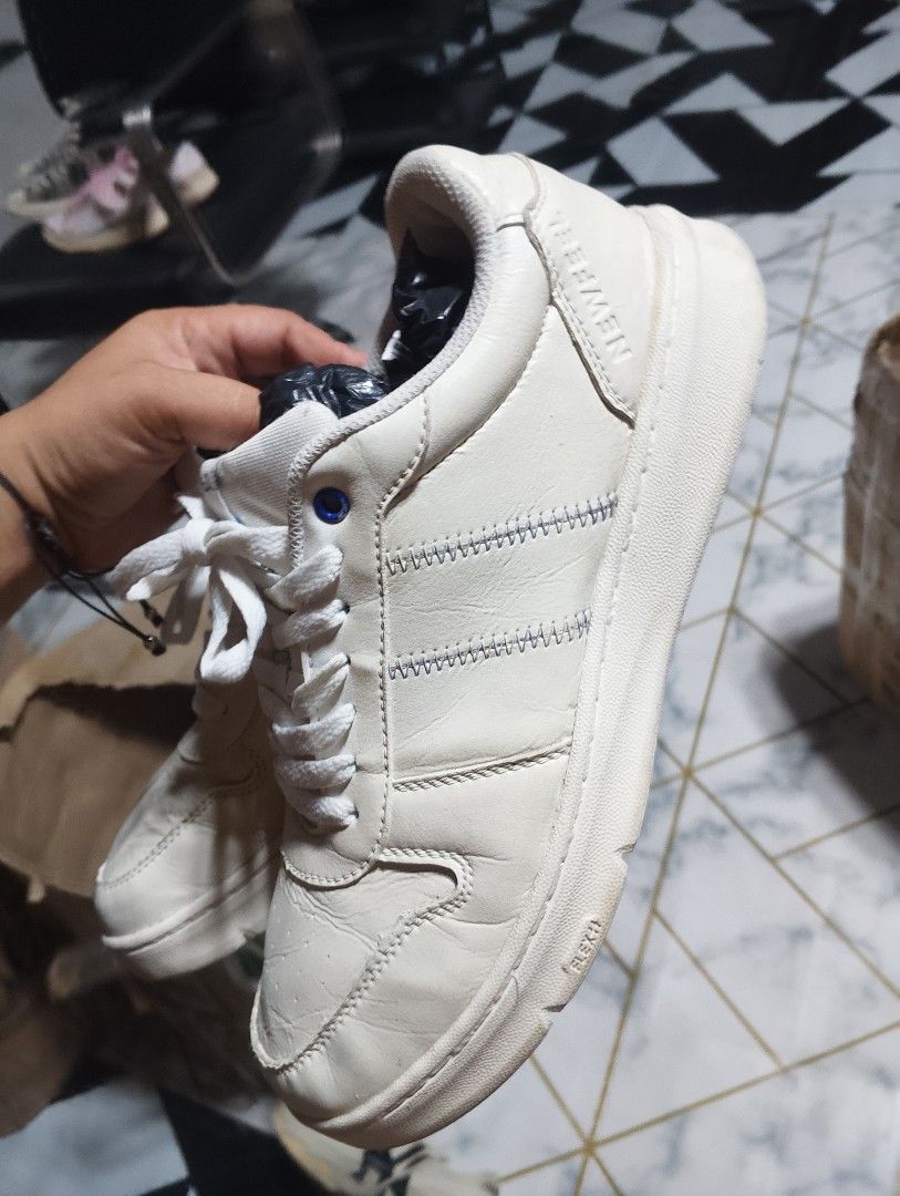 Decatlon shoes (Category: Shoe inserts & accessories) located in Batangas. Submitted by mightypenguin-764c23 (Listing ID 1464515460, Image 1). Description: .