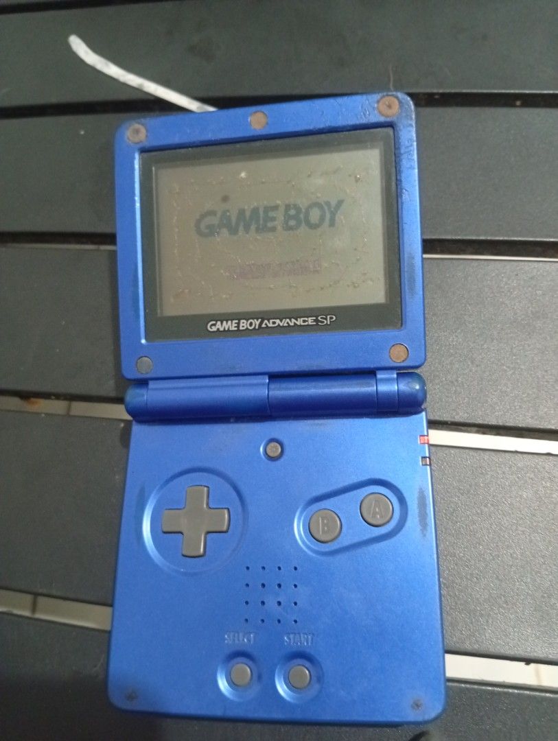Deffective Gameboy advance (Category: Nintendo) located in Manila. Submitted by soyie001 (Listing ID 1464470879, Image 2). Description: deffective ...Gameboy advance.