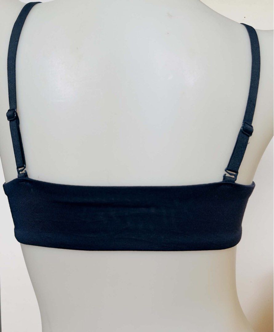 delta navy blue bra 32A (Category: Undergarments & Loungewear) located in San Jose. Submitted by 99ners (Listing ID 1464467933, Image 2). Description: .