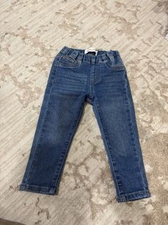 (Category: ) located in . Submitted by thesisters.preloved (Listing ID 1464360859, Image 1). Description: .