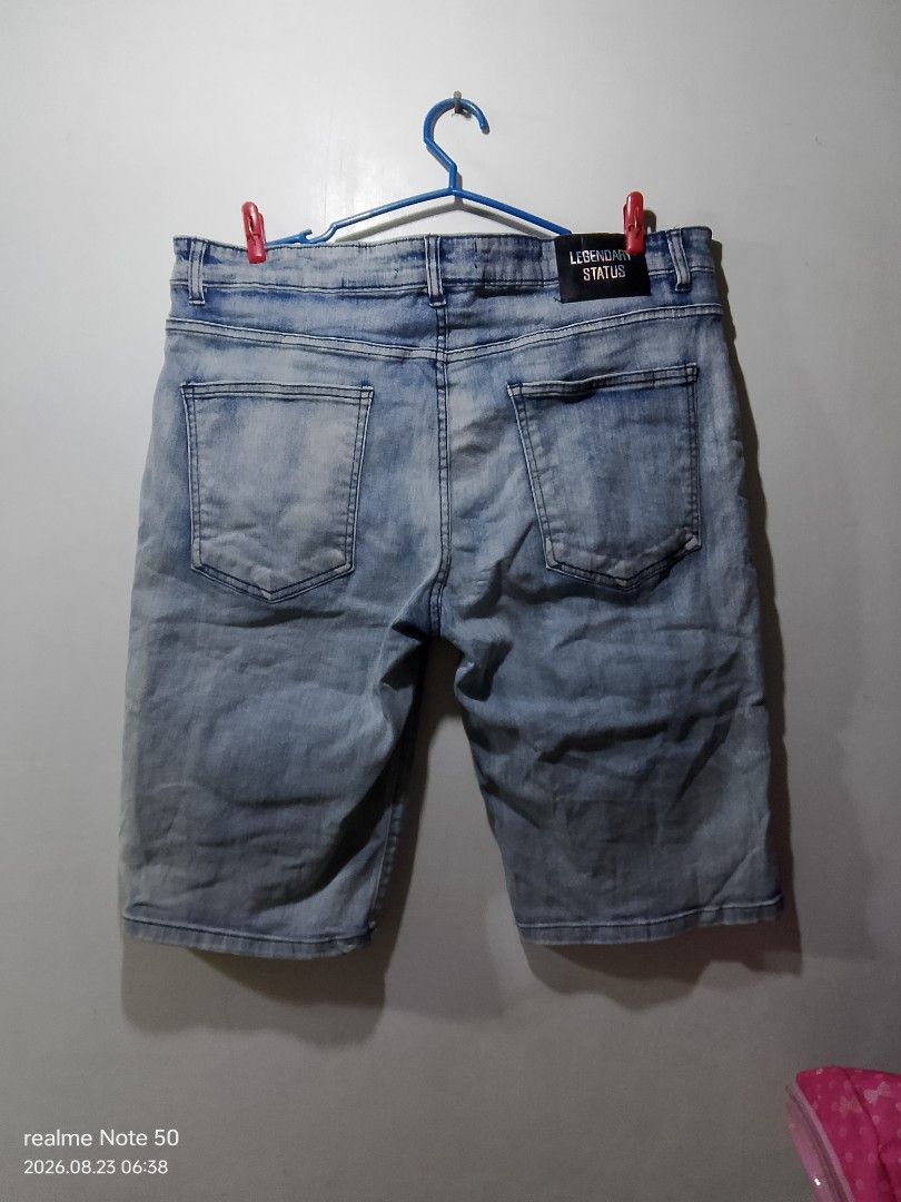 Denim jorts (Category: Shorts) located in San Ildefonso. Submitted by cristopherthrifts (Listing ID 1464500733, Image 2). Description: Denim jorts -Size W36-38 L23 -Denim shorts with rare design -perfect for casual wear.
