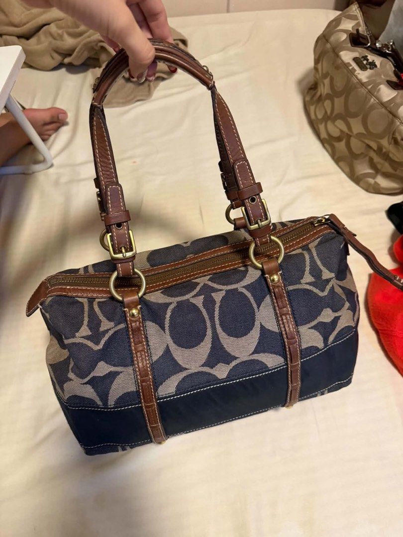Denim Satchel Coach Bag (Category: Luxury Bags & Wallets) located in Tarlac. Submitted by zyrnn_ (Listing ID 1464454436, Image 1). Description: PWEDE PA TUMAWAD BILHIN NIYO NA FLS.