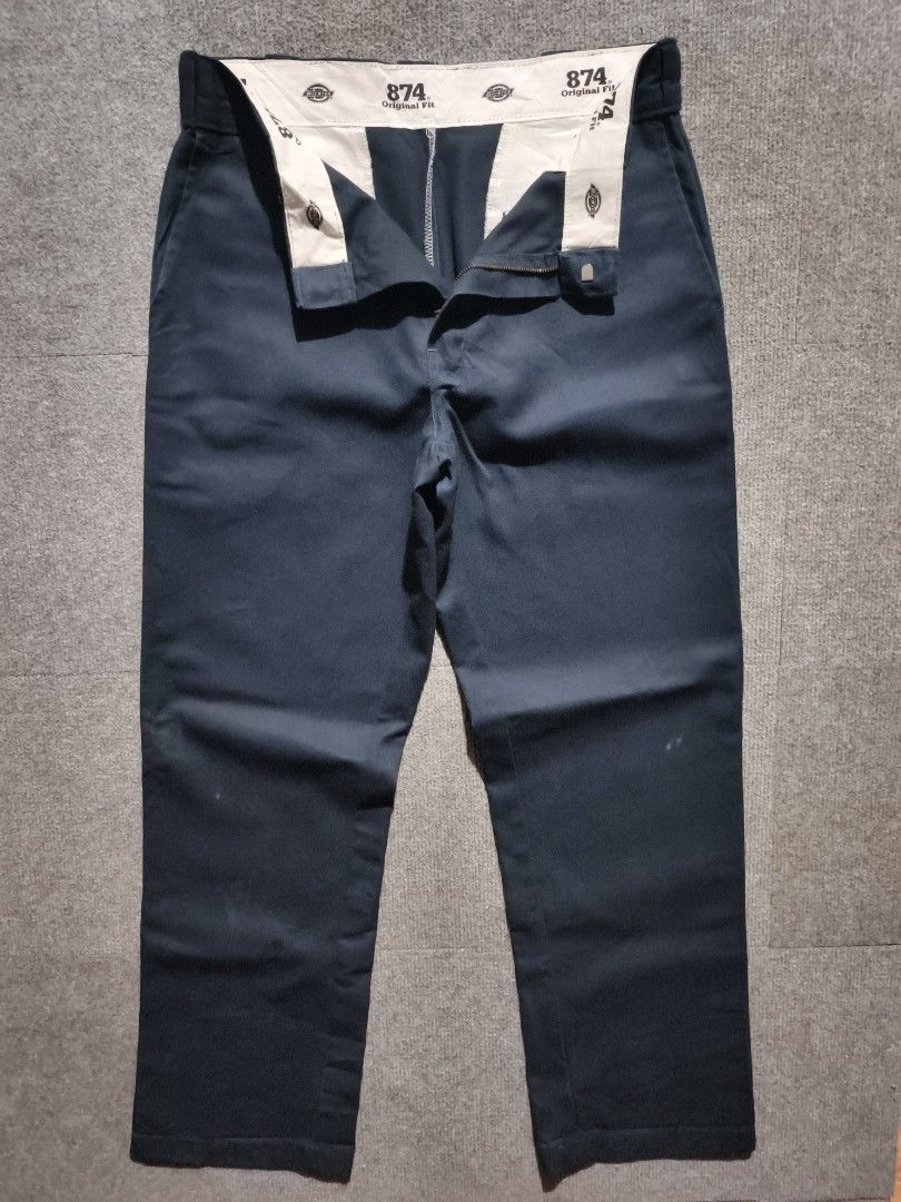 Dickies 874 (Category: Chinos) located in Getafe. Submitted by charlon_thrift (Listing ID 1464461132, Image 3). Description: WTS/FOR SALE DICKIES 874 NAVY BLUE SIZE 33 LENGTH 42.5 HEM 9.5 EXCELLENT CRISPY CONDITION NO ISSUE PRICE: 1k + SF LOC:BOHOL📍.