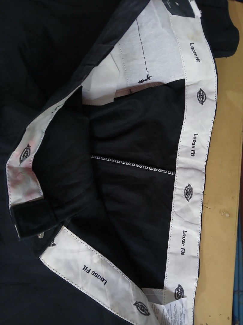 DICKIES SHORTS SIZE 52 (Category: Shorts) located in Paranaque City. Submitted by dennis_580 (Listing ID 1464389476, Image 2). Description: .