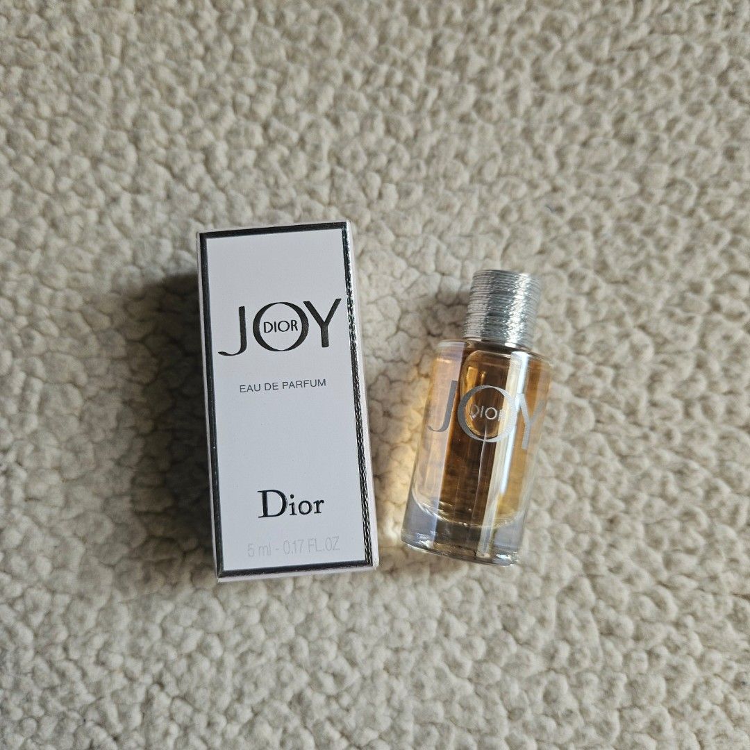 5ml Dior Joy Eau de Parfum Miniature Perfume Bottle (Category: Fragrance & Deodorants) located in Cebu City. Submitted by falloutin (Listing ID 1464374144, Image 1). Description: Dior Joy Eau de Parfum 5ml Authentic Dior from the US. Not a fragrance replica, not an imitation. Size: 5 ml (Travel Size with Box) Location: Cebu City Payment: Gcash, Landbank, GoTyme, or upon Meet-up Shipping: SDD, Direct J&T, or LBC.