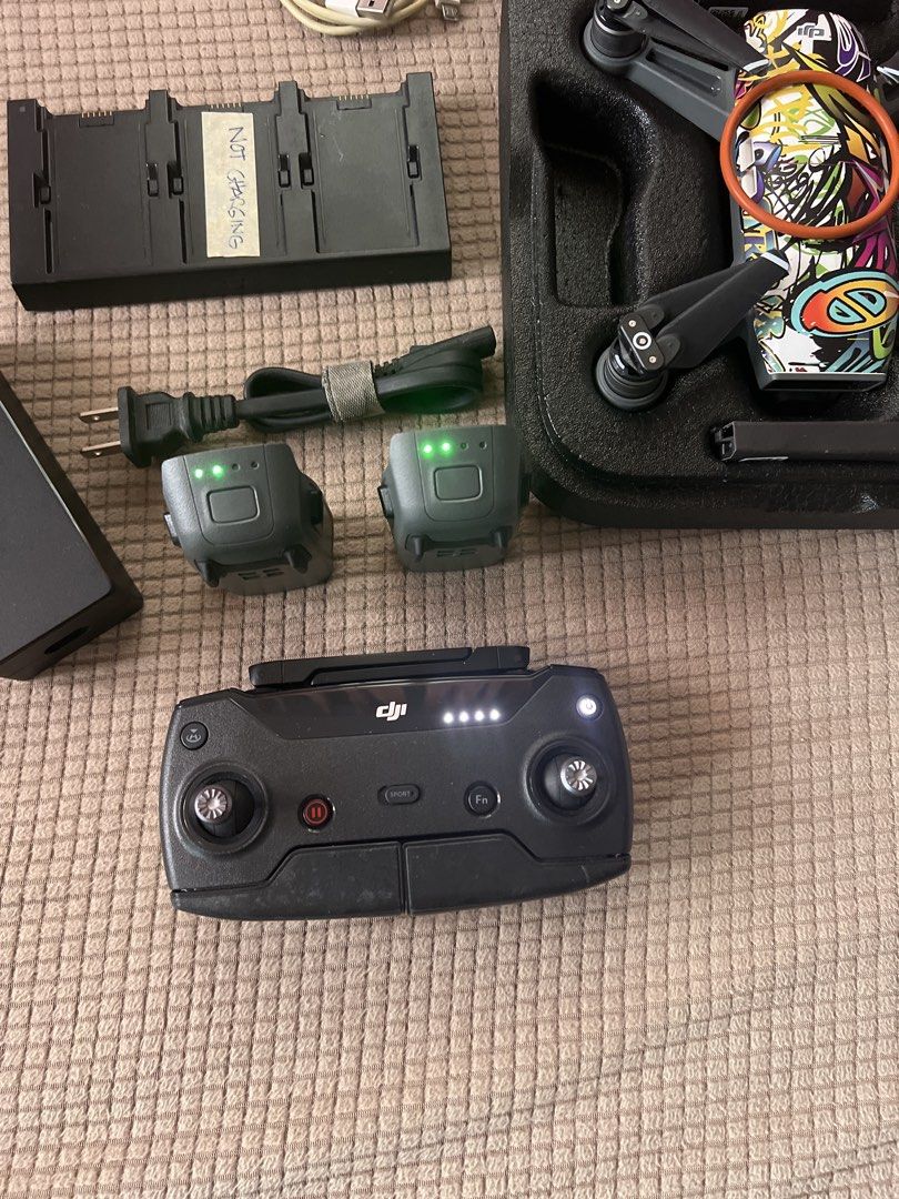DJI Spark (Category: Drones) located in Cavite. Submitted by noli_ra (Listing ID 1464419313, Image 3). Description: Selling my pre love working good condition Dji spark good for training and beginner. .
