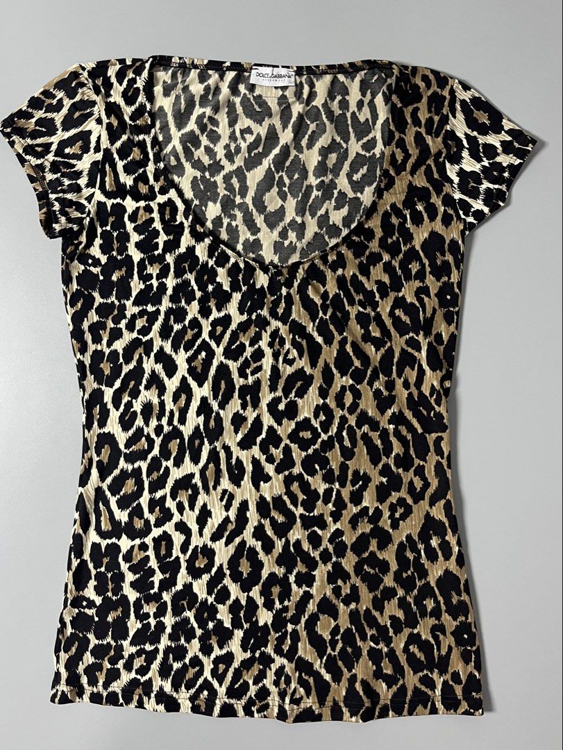 DOLCE & GABBANA LEOPARD Y2K TOPS (Category: Others Tops) located in Mabalacat. Submitted by bizzybones (Listing ID 1464425703, Image 1). Description: “22Length “14Width Authentic/Legit Very good condition Mop gcash courier jnt.