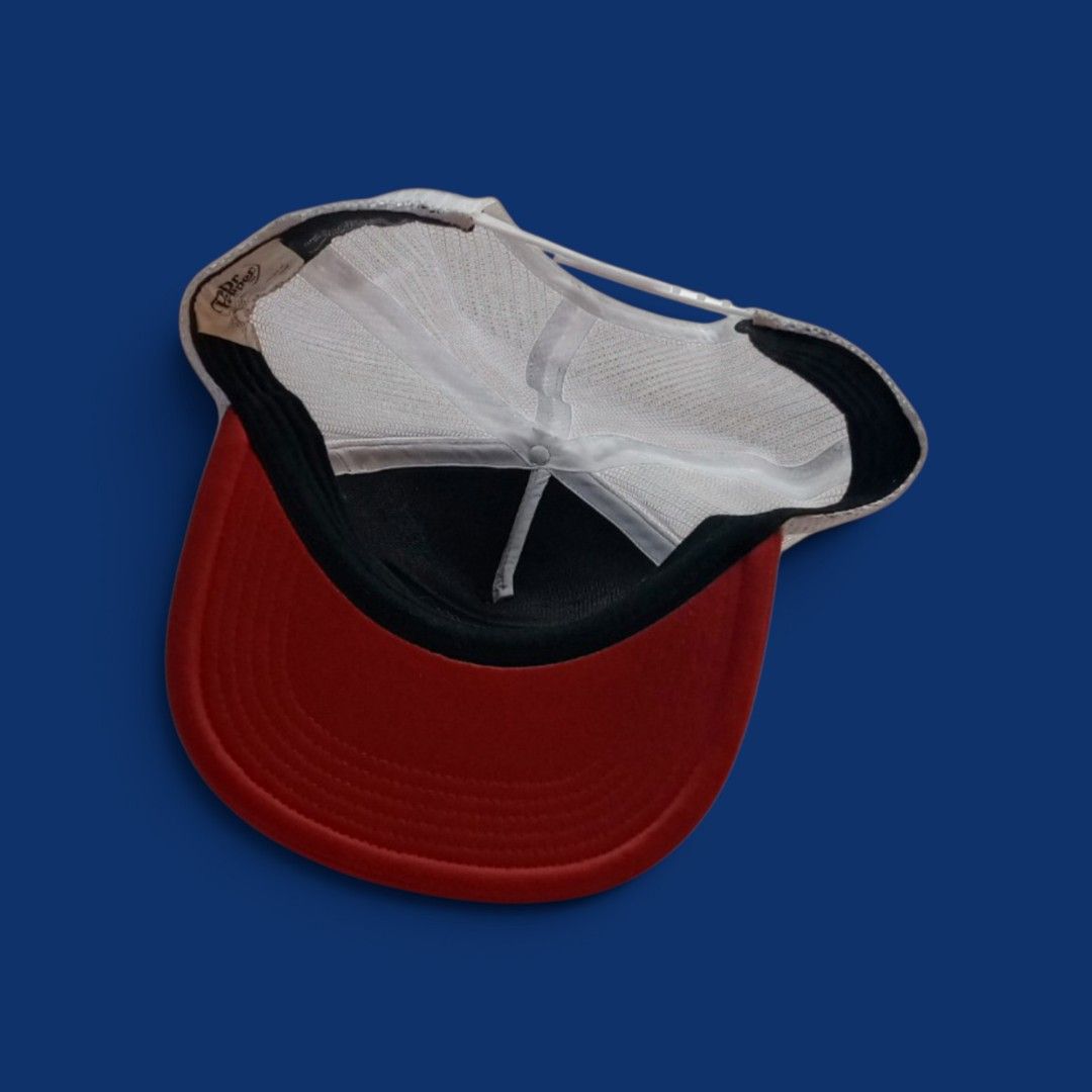 Dr Pepper Trucker Hat (Category: Activewear) located in Guihulngan. Submitted by johnjohndripgoods (Listing ID 1464367951, Image 2). Description: DR PEPPER TRUCKER HAT OSFM LIKE NEW CONDITION NO ISSUE OPEN FOR VC DM.