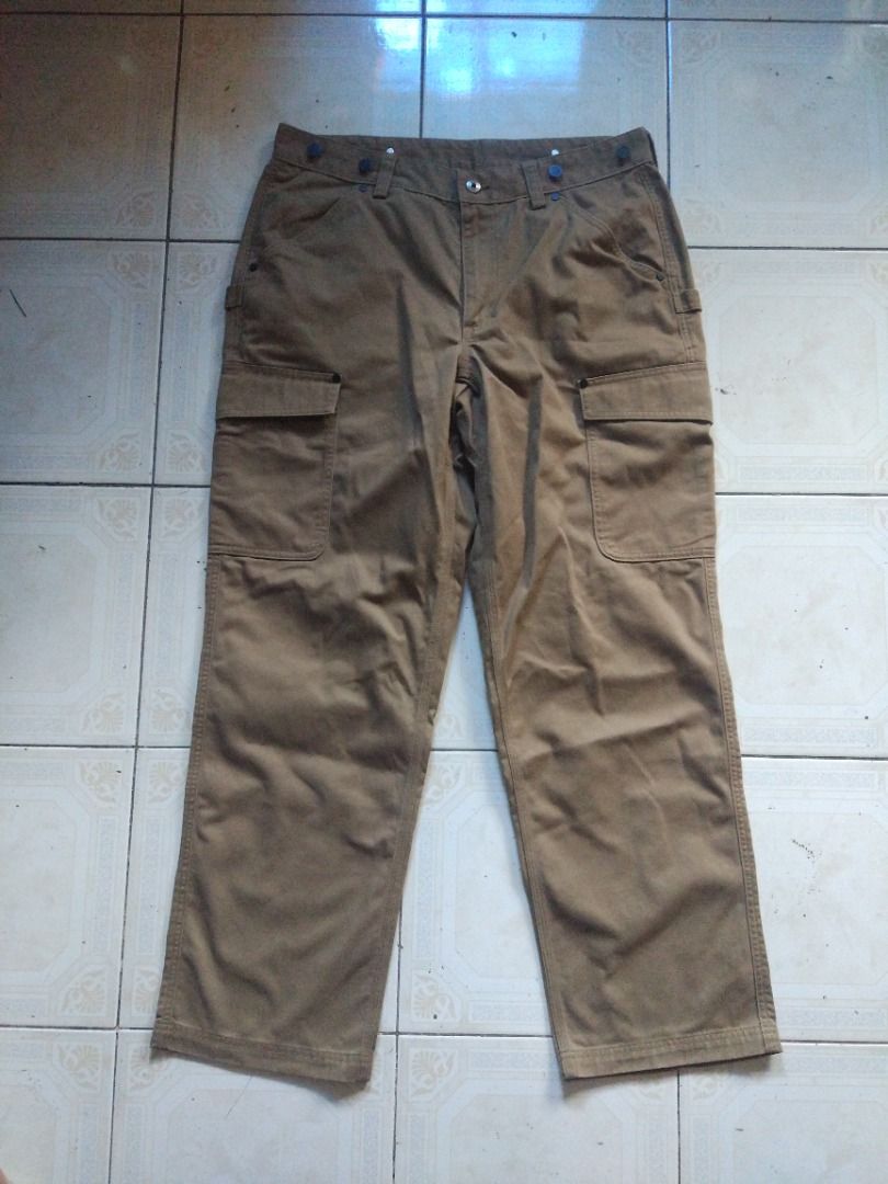 Duluth Brown Cargo Pant Sample 36 actual (Category: Trousers) located in Pasay City. Submitted by denimdude.ph (Listing ID 1464447886, Image 1). Description: Sample.