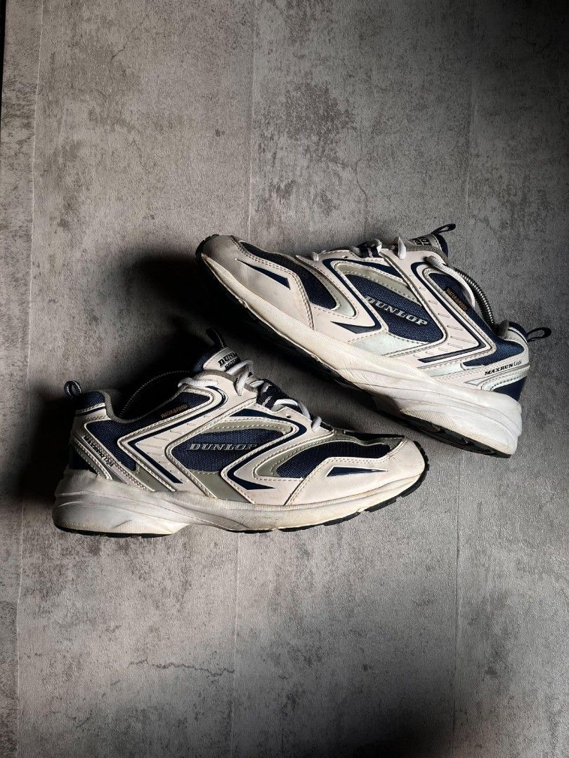 Dunlop Shoes (Category: Sneakers) located in Manila. Submitted by _thrift_time (Listing ID 1464440578, Image 2). Description: Thrifted Authentic Excellent condition.