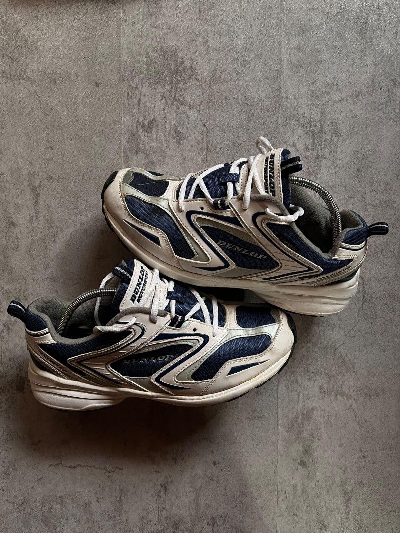 Dunlop Shoes (Category: Sneakers) located in Manila. Submitted by _thrift_time (Listing ID 1464440578, Image 1). Description: Thrifted Authentic Excellent condition.