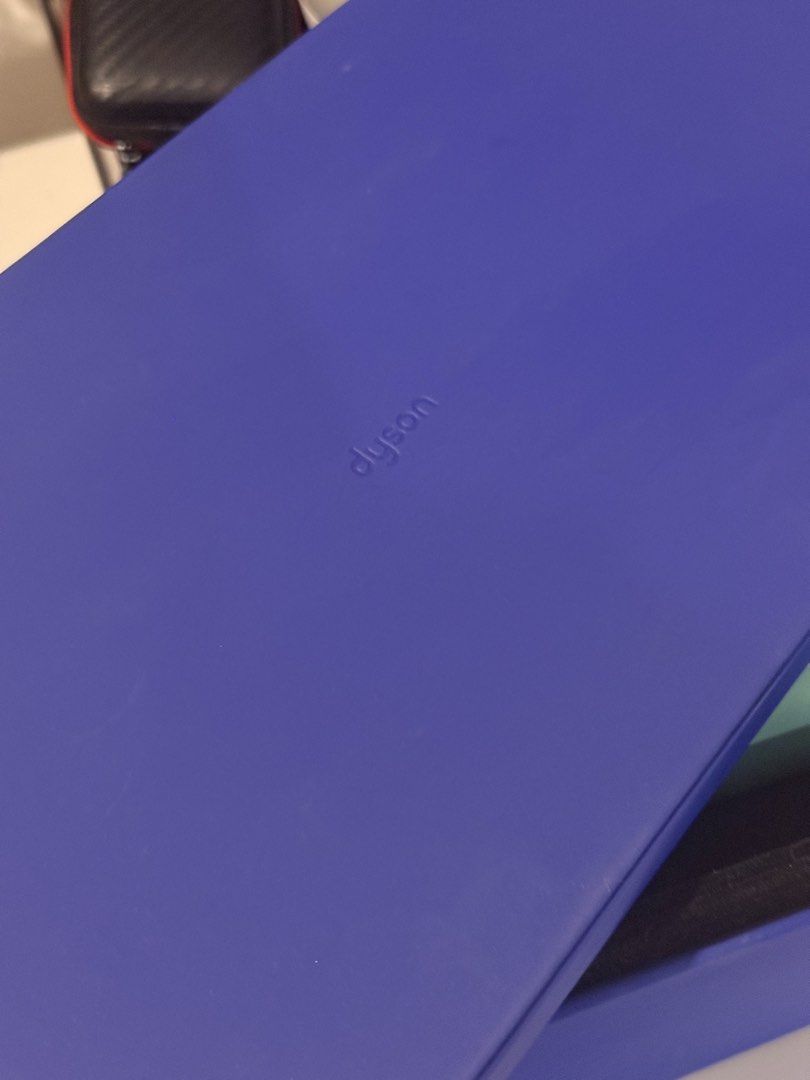 Dyson Airwrap i.d. Multi-Styler (Ceramic Patina / Topaz) (Category: Hair) located in Caloocan City. Submitted by ninoyabut32670 (Listing ID 1464390065, Image 2). Description: Decluttering my Dyson Airwrap i.d. in Ceramic Patina/Topaz Bought a year ago Rfs: Bought a different color 🫣 SRP is 36,900 Selling for 19,500 Location: Alabang, Muntinlupa.