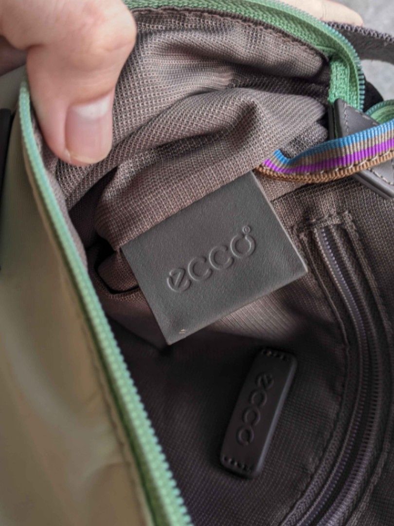 Ecco sling bag crossbody bag small bag (Category: Cross-body Bags) located in San Mateo. Submitted by rick_enzo (Listing ID 1464509079, Image 2). Description: for sale ecco crossbody bag ecco sling bag original and authentic adjustable strap two-toned green excellent condition 1300 san mateo, rizal meetup within san mateo, or gma kamuning during wednesdays delivery lalamove j&t first to pay, can vidcall — also selling more items, check profile.