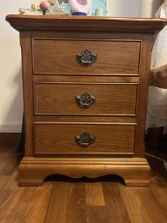 (Category: ) located in . Submitted by kellysells (Listing ID 1464365406, Image 1). Description: .